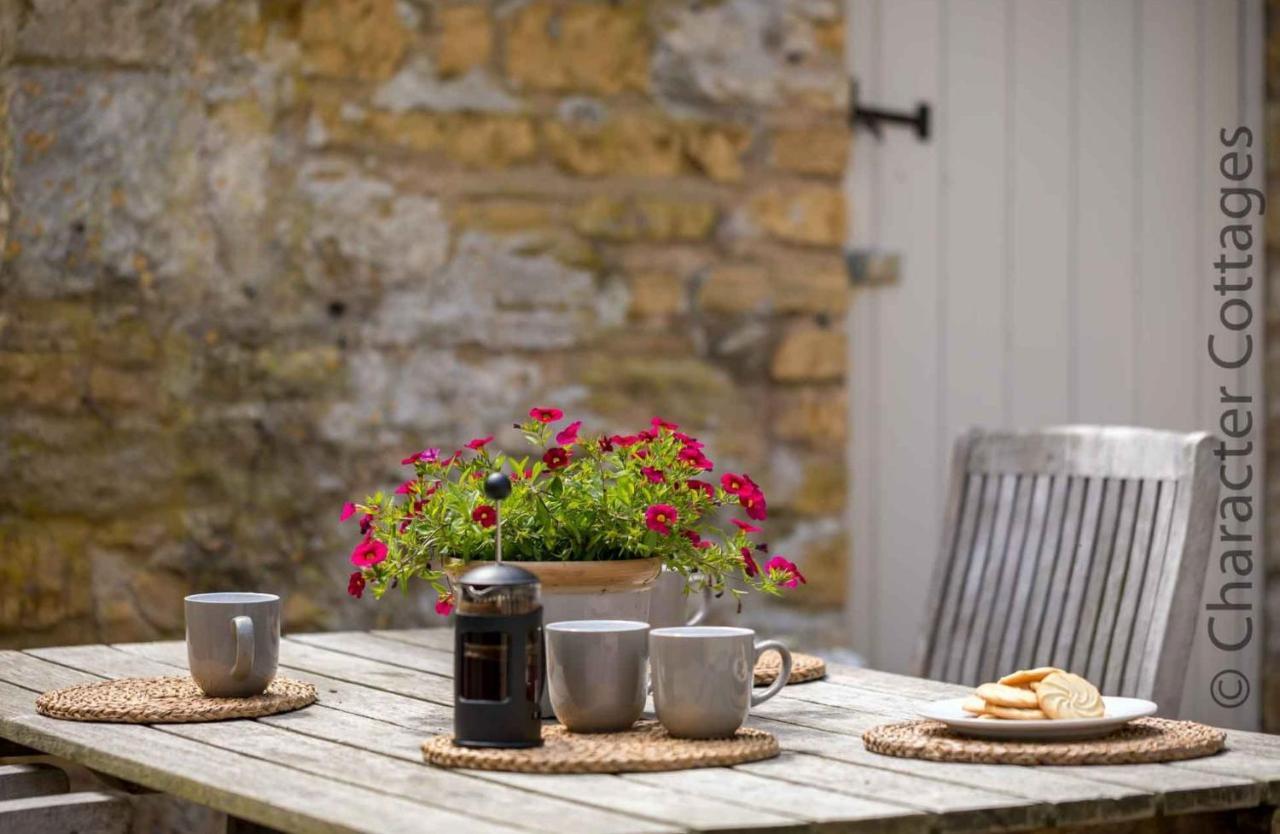 Weir Cottage Bourton-on-the-Water Exterior photo